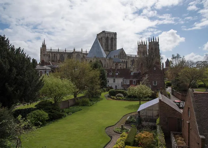 Minsters Reach Three - Uk2748 Holiday home